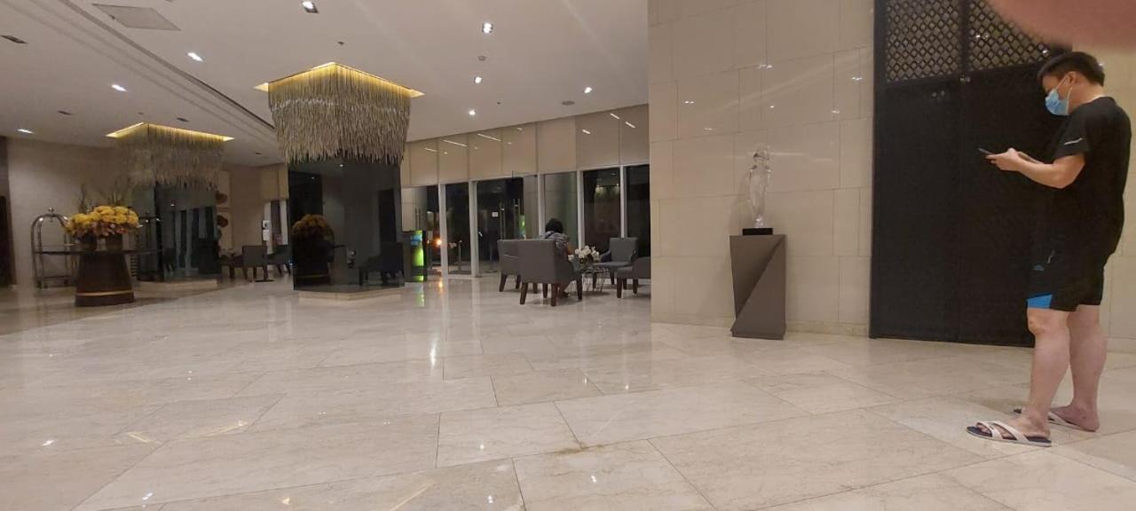 One Bedroom Condo Unit Fame Residences Manila Eksteriør billede
