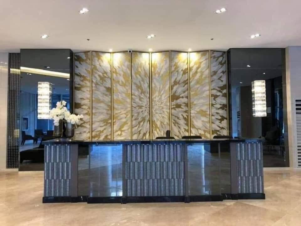 One Bedroom Condo Unit Fame Residences Manila Eksteriør billede