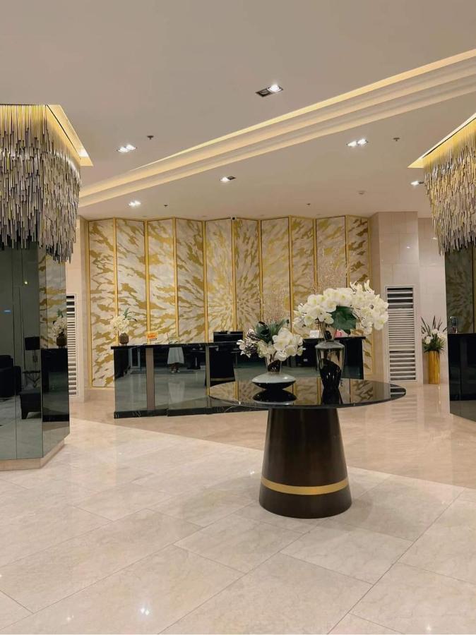 One Bedroom Condo Unit Fame Residences Manila Eksteriør billede